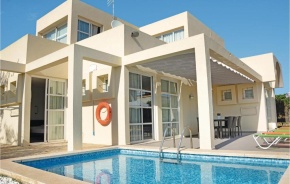 Nice home in Can Picafort with 4 Bedrooms, WiFi and Outdoor swimming pool